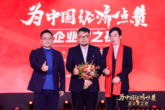 华大集团CEO尹烨点赞强脑科技:中国创造、中国制造的力量!