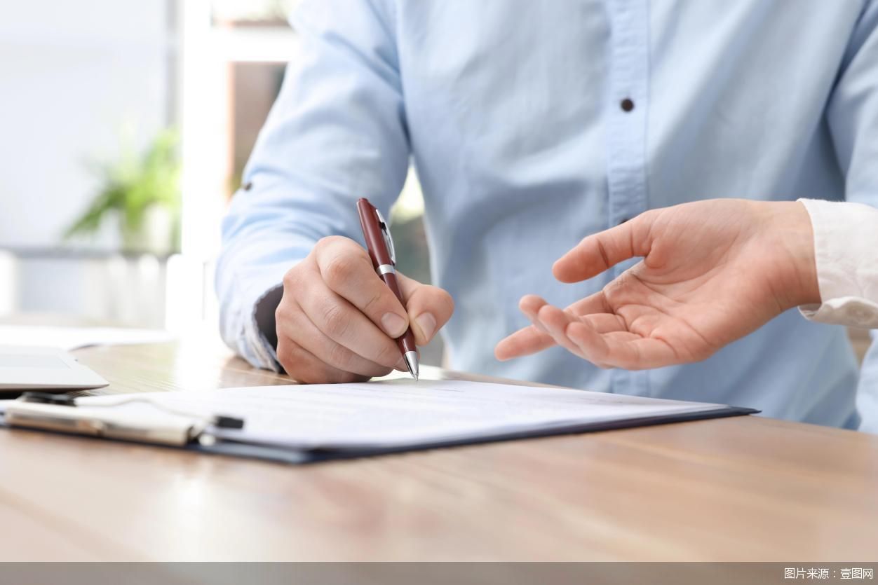 寿险保费双位数增长，健康险冲刺万亿，2025年保险业再进阶