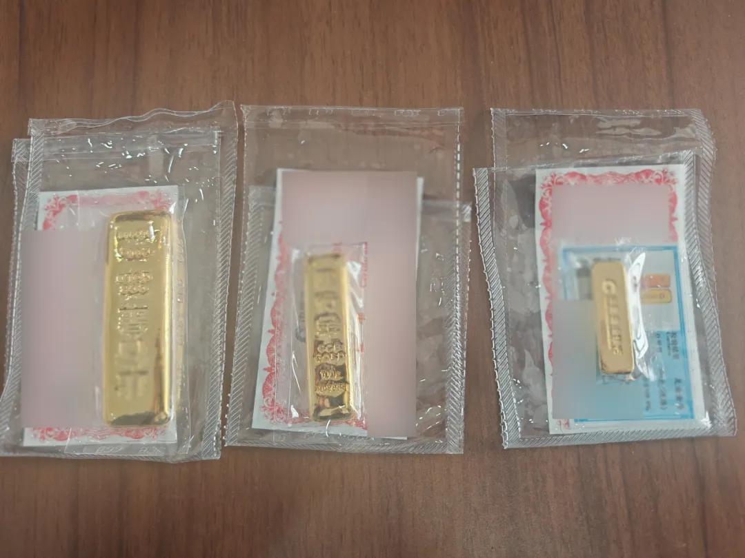 “350克黄金还在,我的手都在抖!”