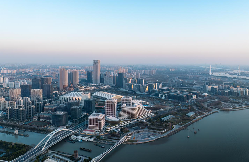 办公租赁逆势增长72%,陆家嘴集团“深耕内功”的一年