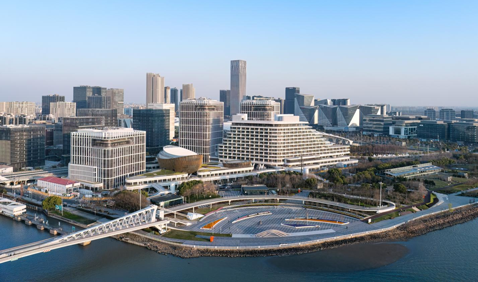 办公租赁逆势增长72%,陆家嘴集团“深耕内功”的一年