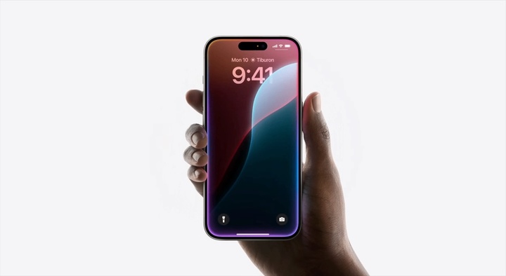 2026 年第一台新 iPhone：国补后不到 4000，但不推荐买