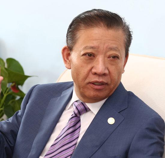 葵花药业创始人之女提前卸任总经理，“60后”职业经理人接棒，公司面临上市后首亏，关氏家族依旧掌控