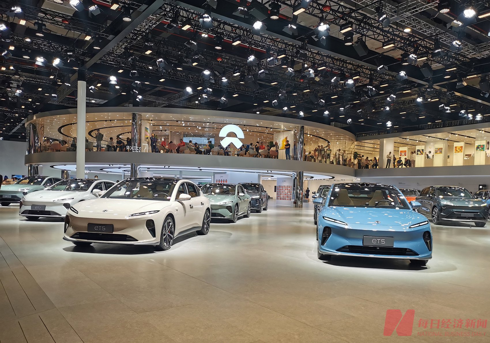 “必须实现年度盈利”!李斌敲定蔚来2026年核心目标:“全员要继续结硬寨,打呆仗”