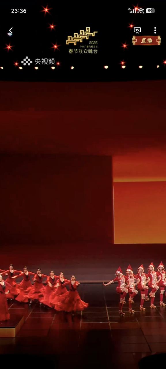 央视首次用手机直播春晚主舞台！揭秘华为Mate 80系列如何通过广电级大考