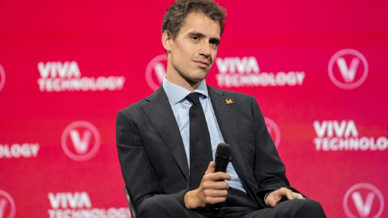 法国Mistral AI CEO 称:超50%的企业软件可能被AI替代