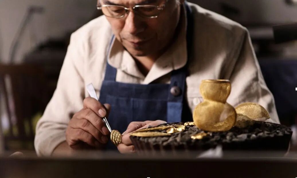 涨价前夕,老铺黄金飙上1360亿元