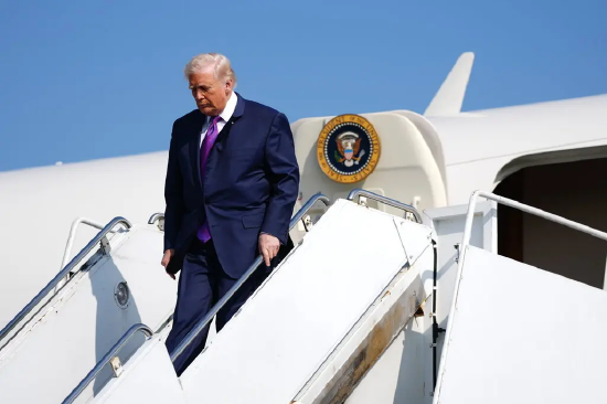 美媒:特朗普考虑先对伊朗实施精准打击,再视情况发动更大规模攻击