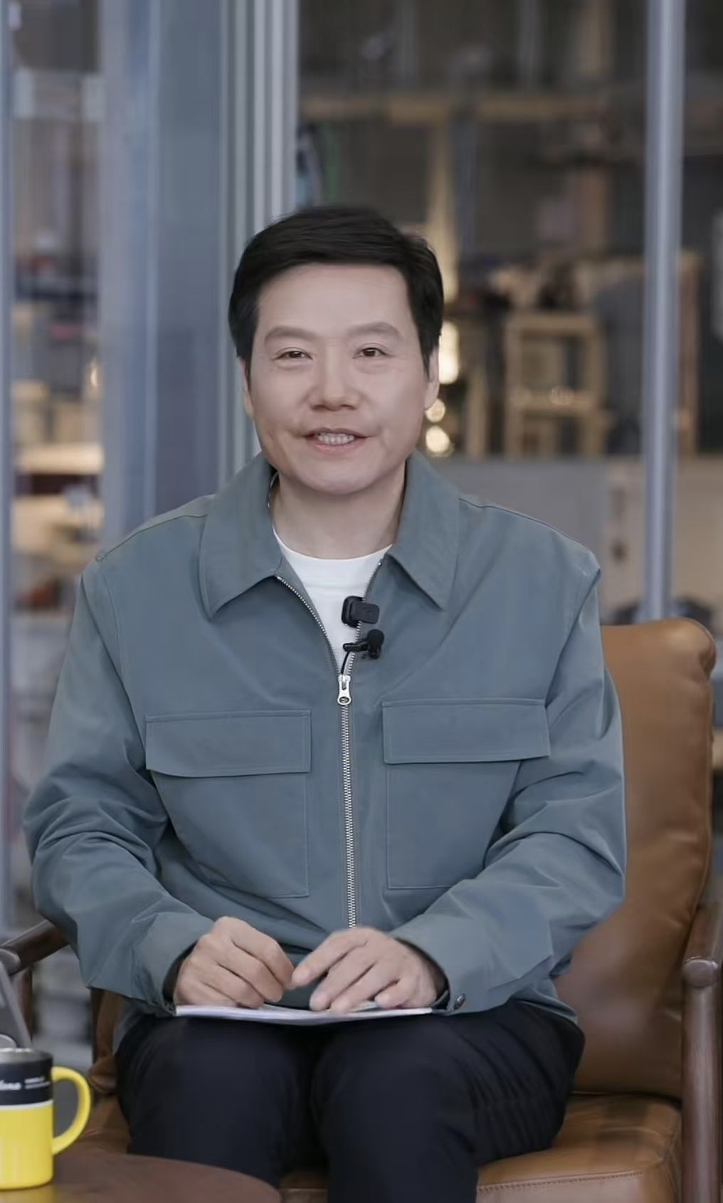 新一代小米SU7内外均可机械开门 雷军：小米汽车的目标是造同档最安全的车