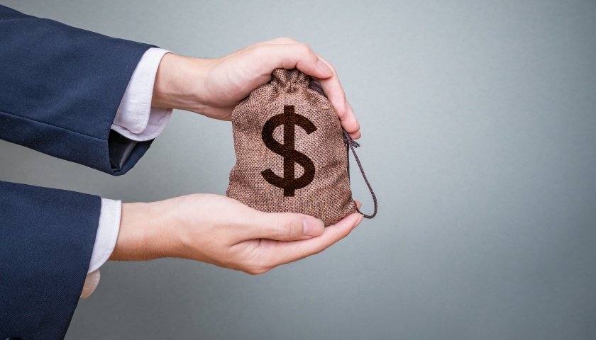 “十五五”规划纲要草案提出“稳步扩大中等收入群体规模”,如何实现?