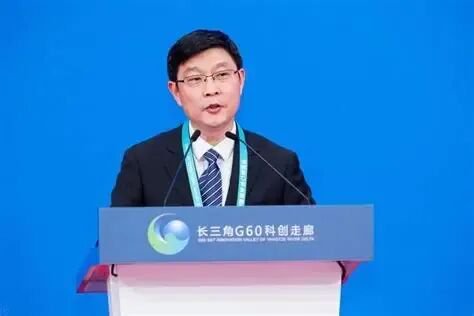 昔日黄金拍档再聚首 开年工行行长刘珺会见交行董事长任德奇共话大行协同