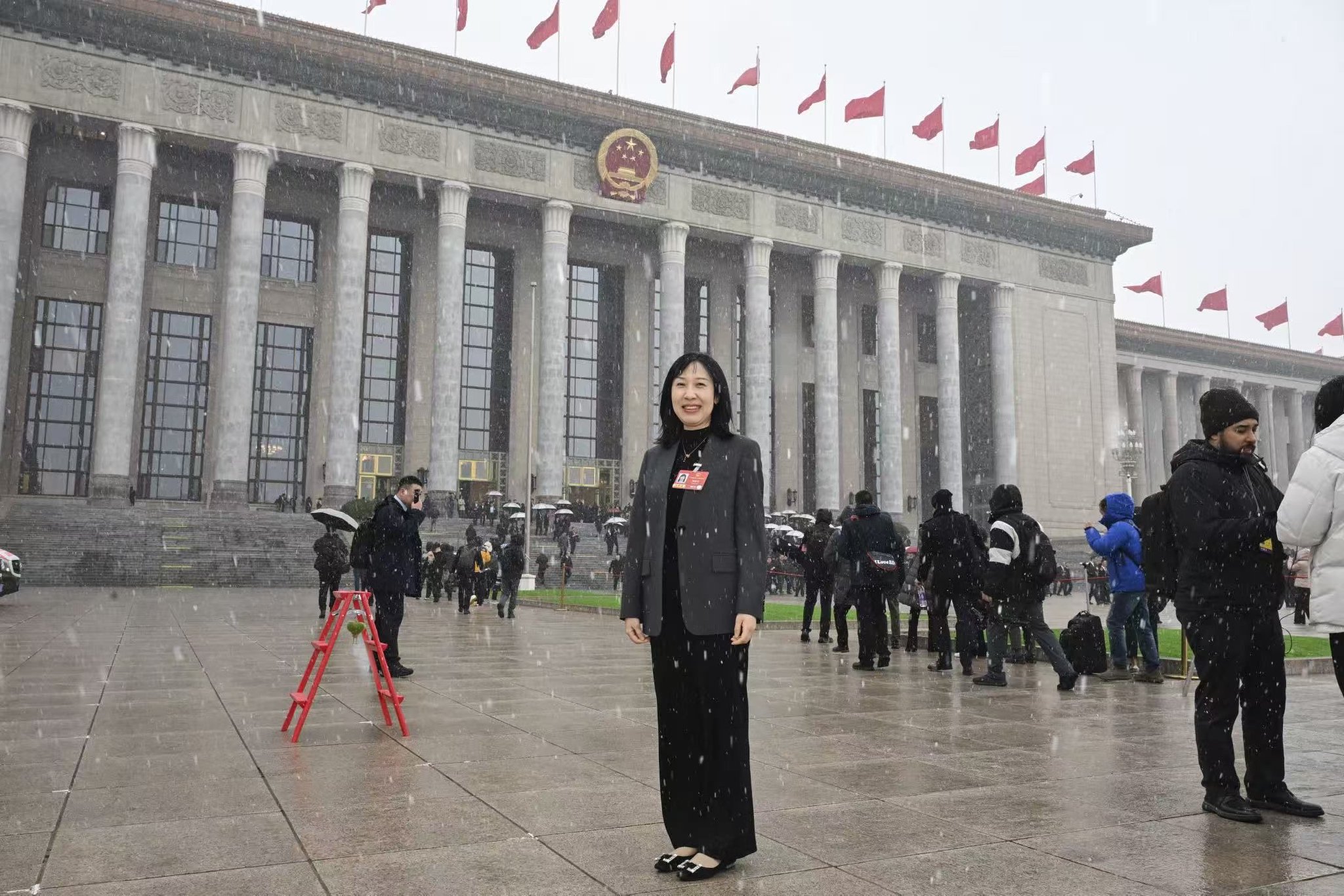 全国人大代表周燕芳：建议构建国家级智驾数据共享标准及平台