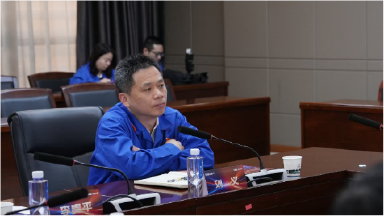 中集车辆董事长兼CEO李贵平一行到访陕汽共商合作发展新策，一体化全球第40000列交车