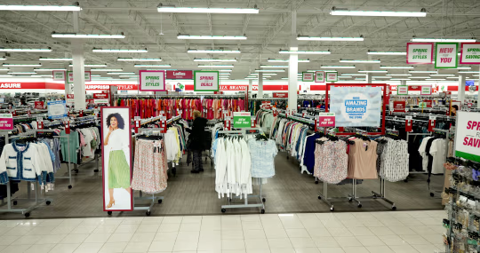 销售额强劲增长，伯灵顿商店利润上升