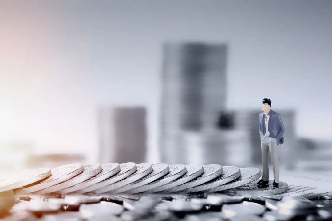 民生金融租赁迎来副总裁，房企股东成被执行人，数字化能否突围？