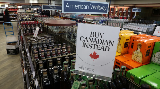 特朗普发出主权威胁一年后，加拿大人保持强硬姿态对抗美国