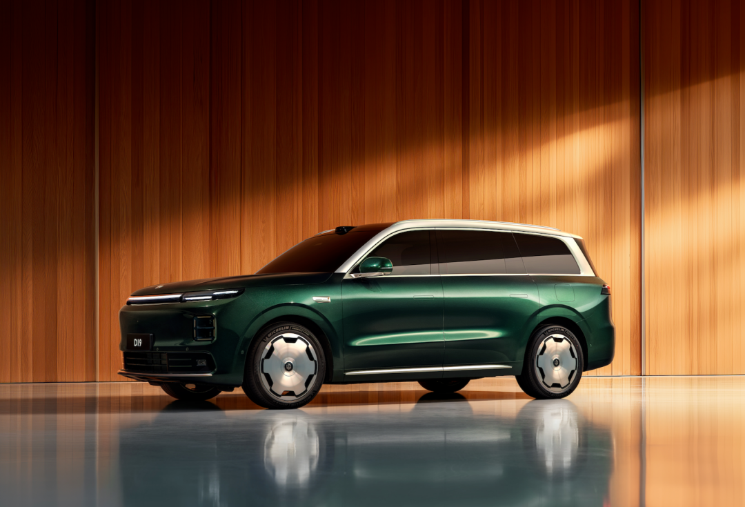 首次年度盈利！零跑汽车2025年营收销量双翻倍