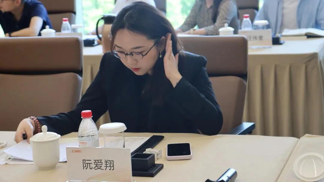 全国1万多家药店 云南“药王”又给两位“90后”女儿分股份:市值1.5亿元!他离婚多年 曾言所做一切都是为女儿打算