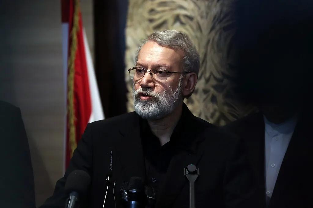 伊朗：拉里贾尼遭袭身亡