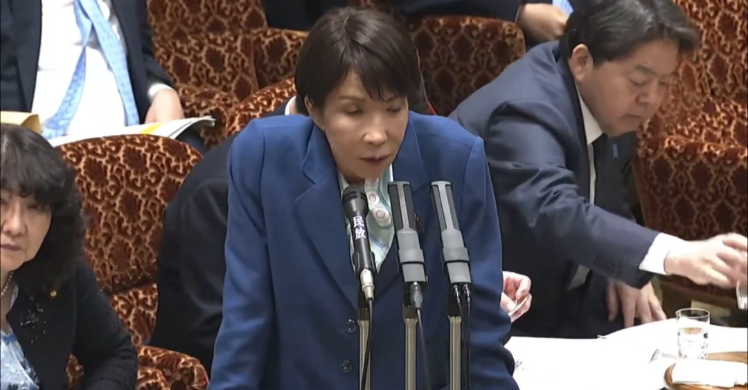 被质问为何不谴责美国和以色列,高市早苗语出惊人:因为我要见特朗普,说完了