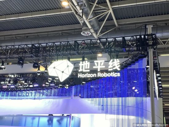 人均年薪132万的地平线亏超104亿,钱去哪了?