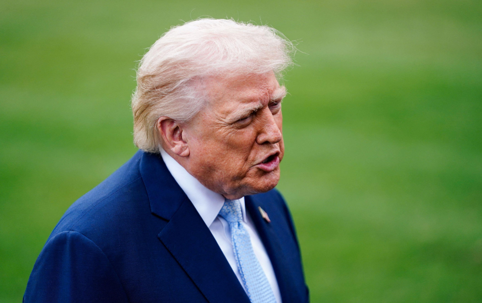 无视伊朗否认 特朗普再称美伊正在谈判