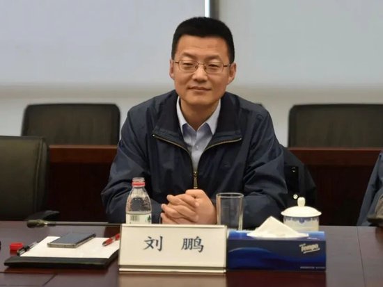 农行中层人事调整 农银金租总裁卸任