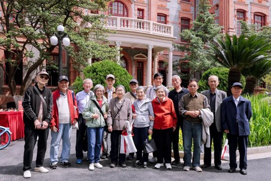 上海交通大学校友代表陈光明：校训精神已深入骨髓