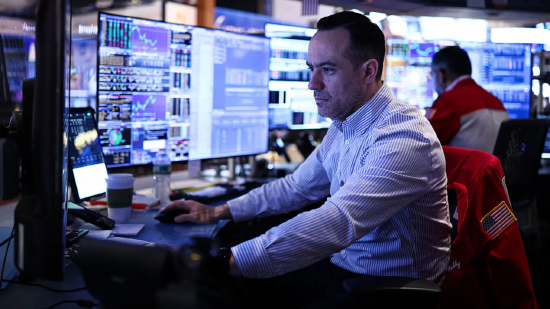 盘前：纳指期货涨0.3% 交易员评估美伊冲突前景