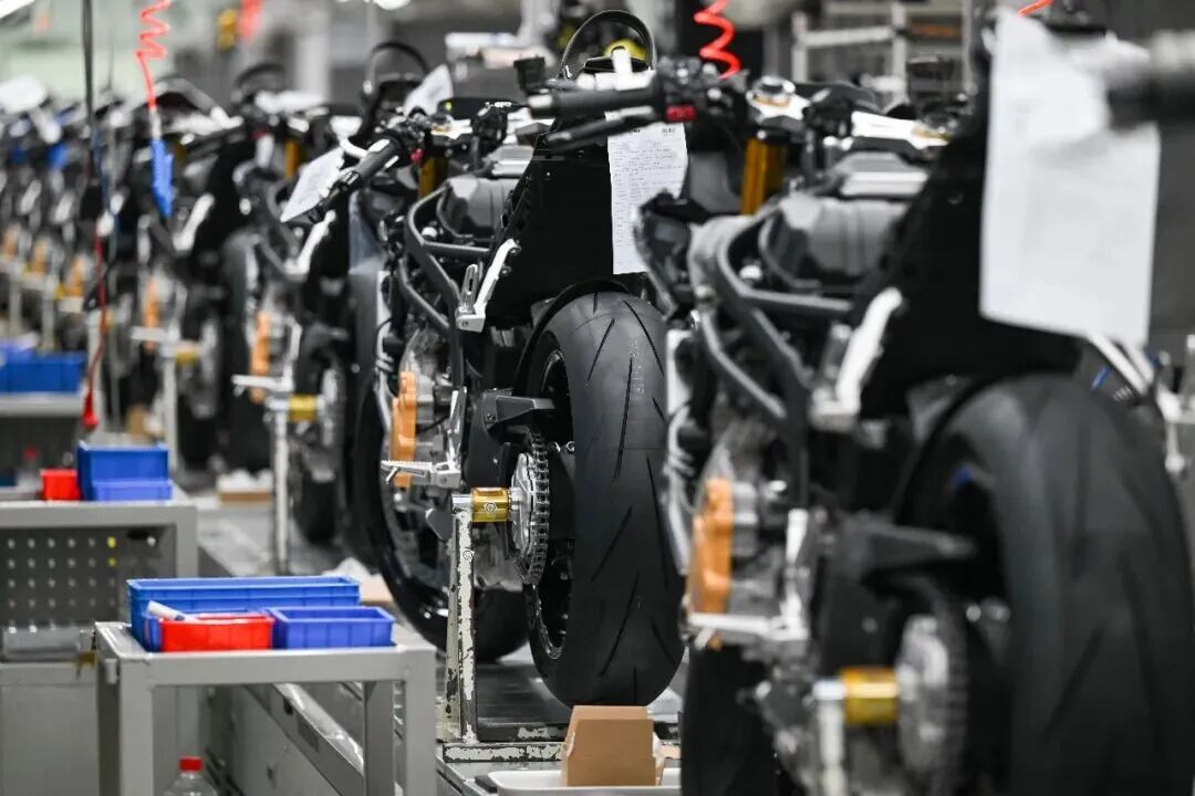 张雪机车夺冠背后的金融力量