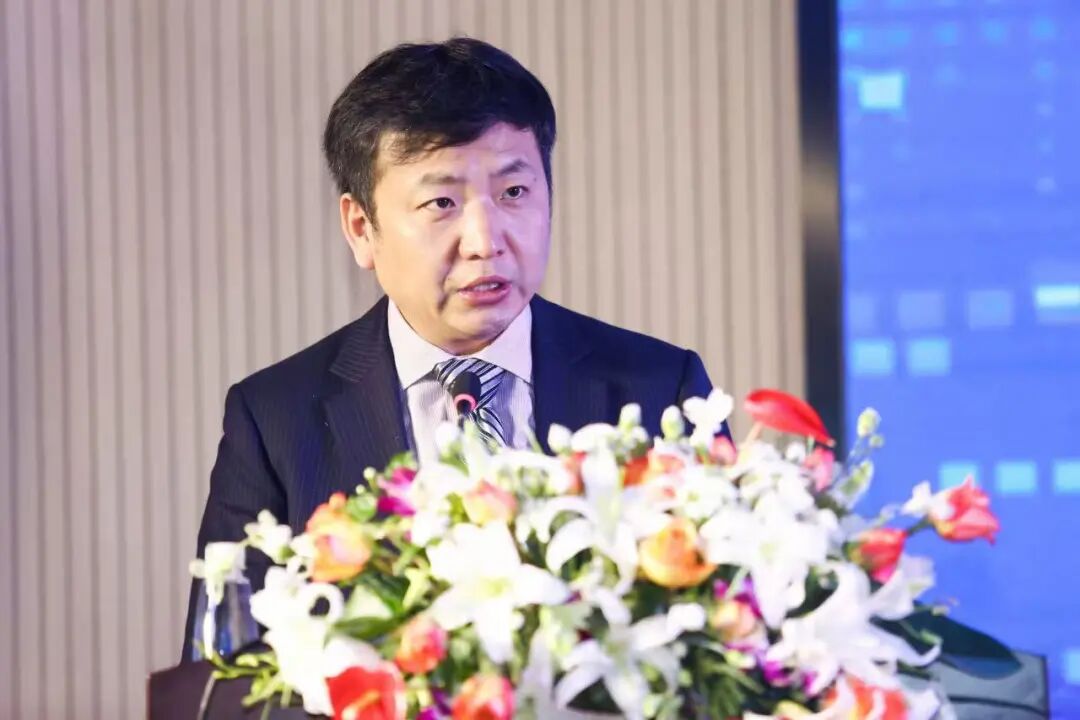 兆易创新董事长拟减持不超1121万股，或可套现28亿元！他年薪753万元，掌舵的另一家公司正冲刺IPO