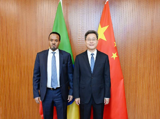 财政部部长蓝佛安会见埃塞俄比亚财政部部长希德
