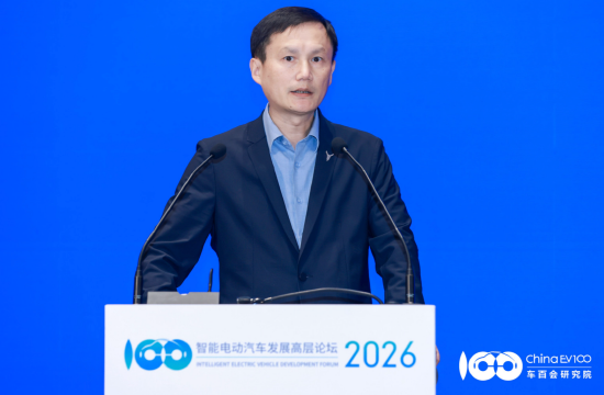 岚图总经理蒋焘:现在车辆屏幕越来越多,但这不会是未来发展趋势