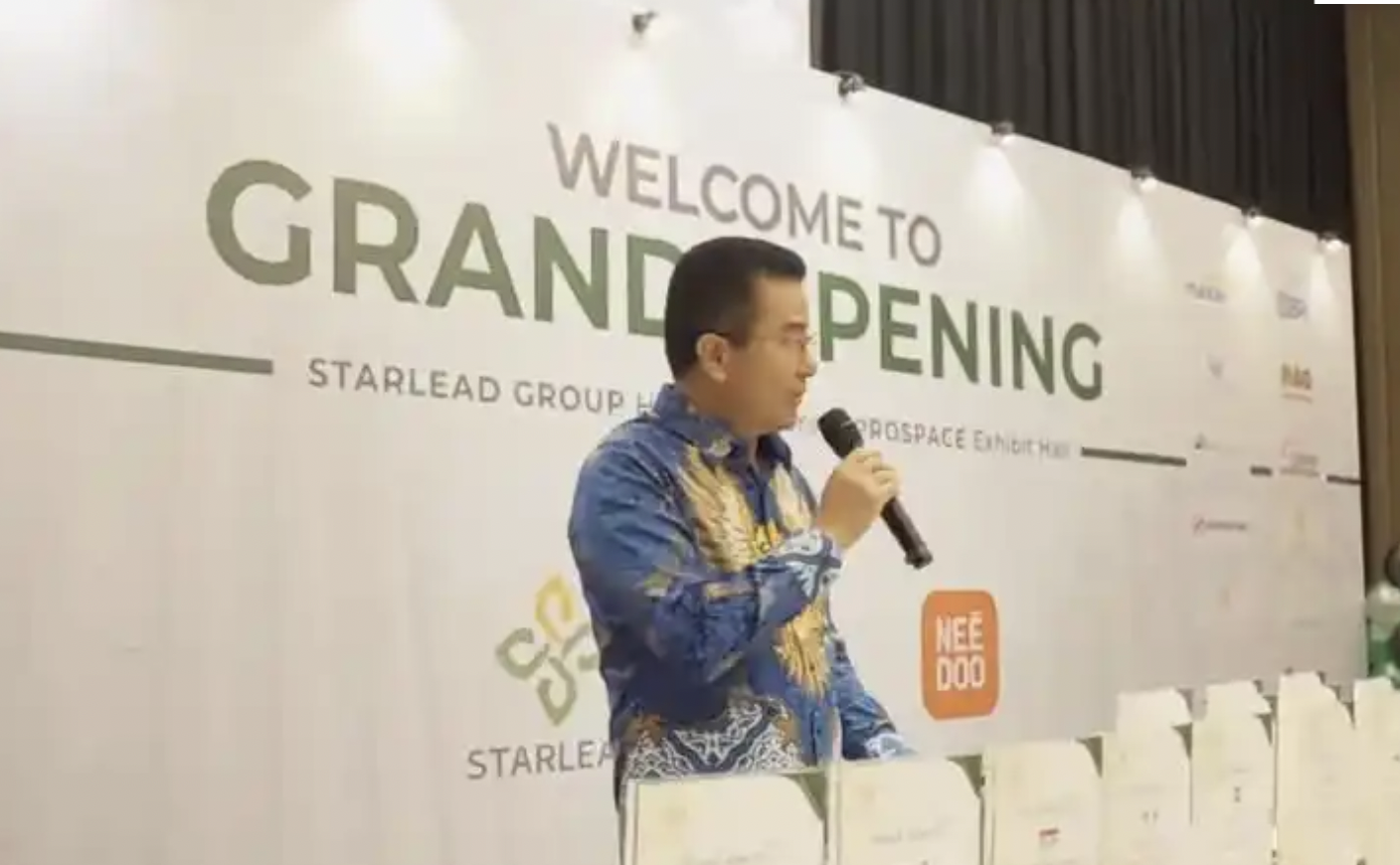 消失8年,金立创始人刘立荣现身印尼卖家具