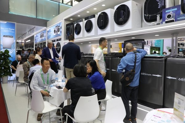 全球舞台显“威力”：威力电器亮相第139届广交会