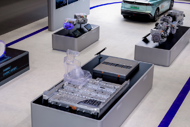 2026北京车展：深蓝汽车迎四周年上新季 L06 Max正式上市