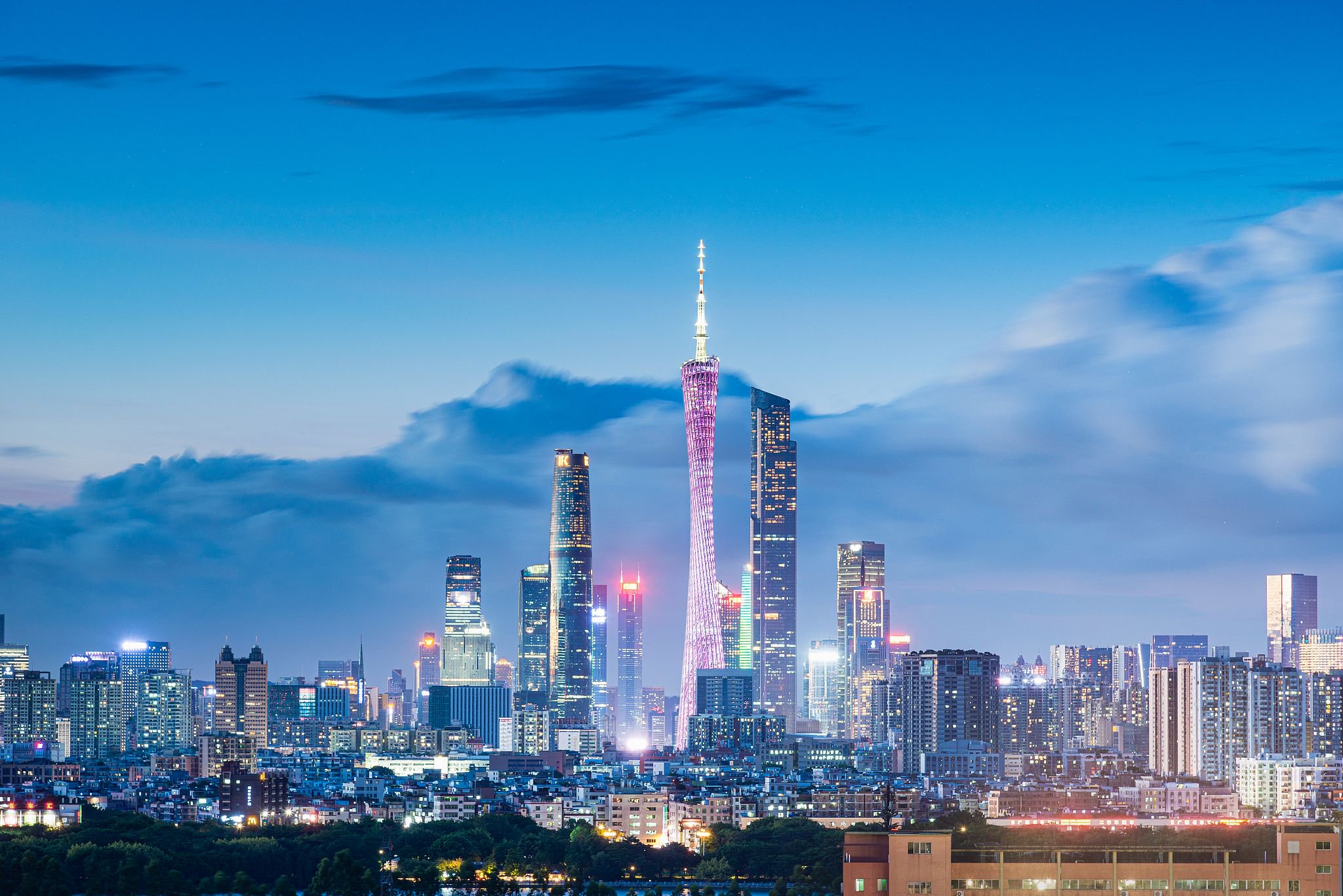 时隔五年首次跑赢全国全省，一季度广州GDP增长有哪些动力？