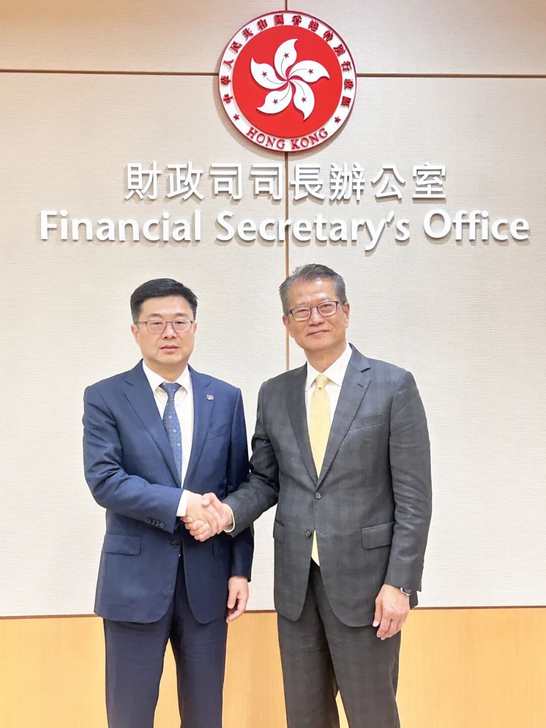 中国进出口银行董事长陈怀宇在香港开展工作调研