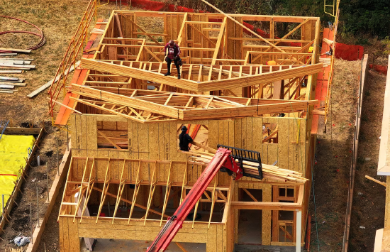 房主与租客：美国独栋住宅的政治博弈