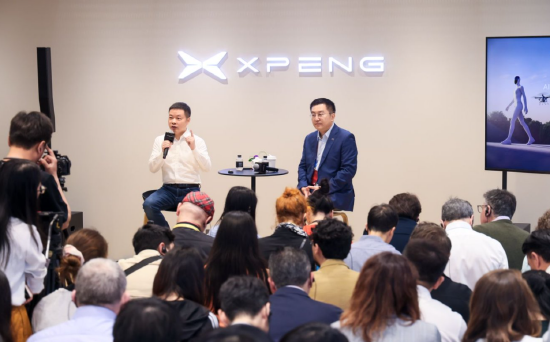 何小鹏：希望把飞行汽车卖到全球更多国家，正在研发第二代产品