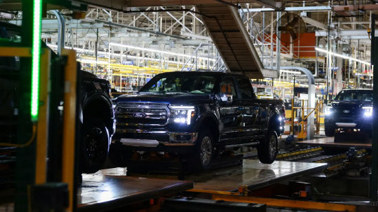 华尔街预计通用汽车一季度业绩稳健，福特与斯泰兰蒂斯力求业务回暖