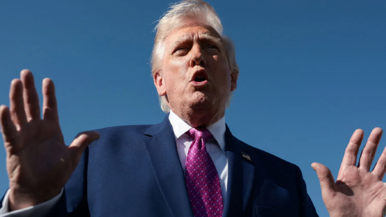 特朗普发AI持枪图威胁伊朗：“不再做好好先生！”