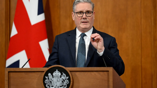 英国债券“义勇军”围击国债 斯塔默首相遭遇选举惨败