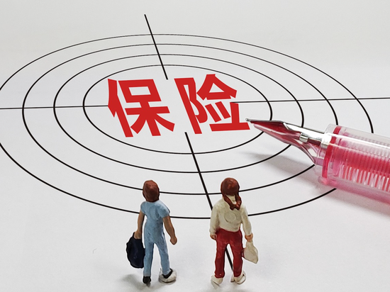 重仓科技股！A股五大险企2025权益投资2.51万亿，全年净利4252亿创新高