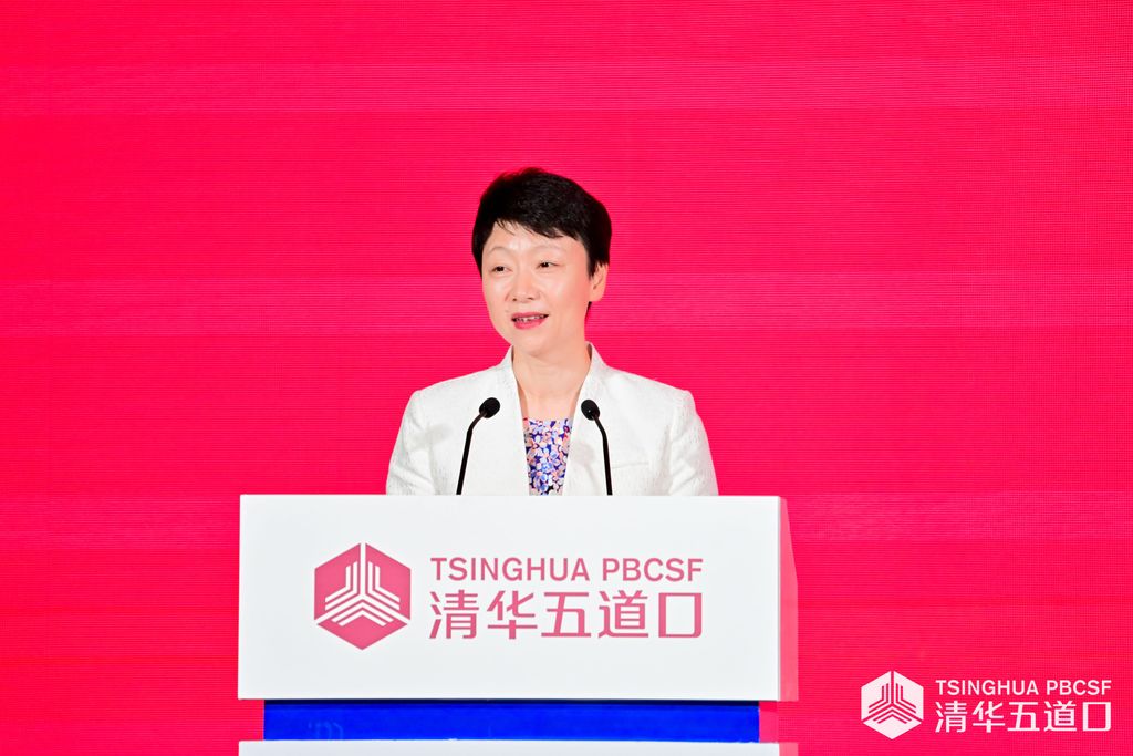 张晓燕：普通投资者无需对量化机构过度恐慌，金融开放将聚焦跨境资产配置与企业出海服务