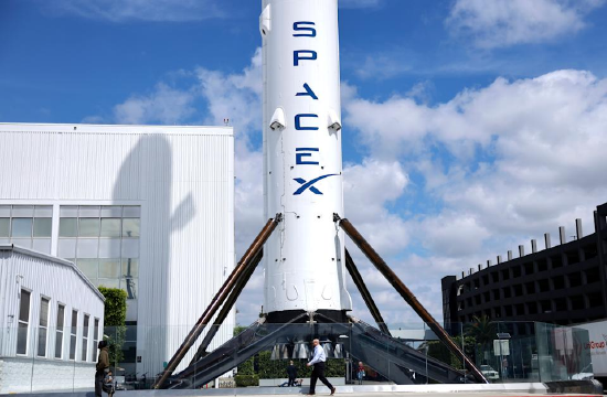 SpaceX IPO招股书首度曝光：星链年赚113亿美元，航天业务亏损，估值剑指1.8万亿美元